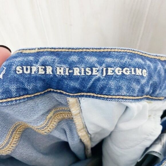 American Eagle | Super Hi Rise Jegging 00 Short - Picture 7 of 7